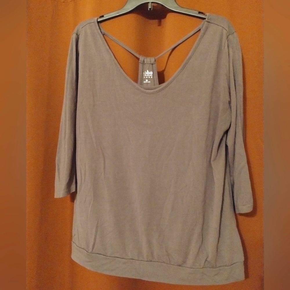 Women's XL 3/4 sleeve, soho NEW YORK & COMPANY JEANS brand top.